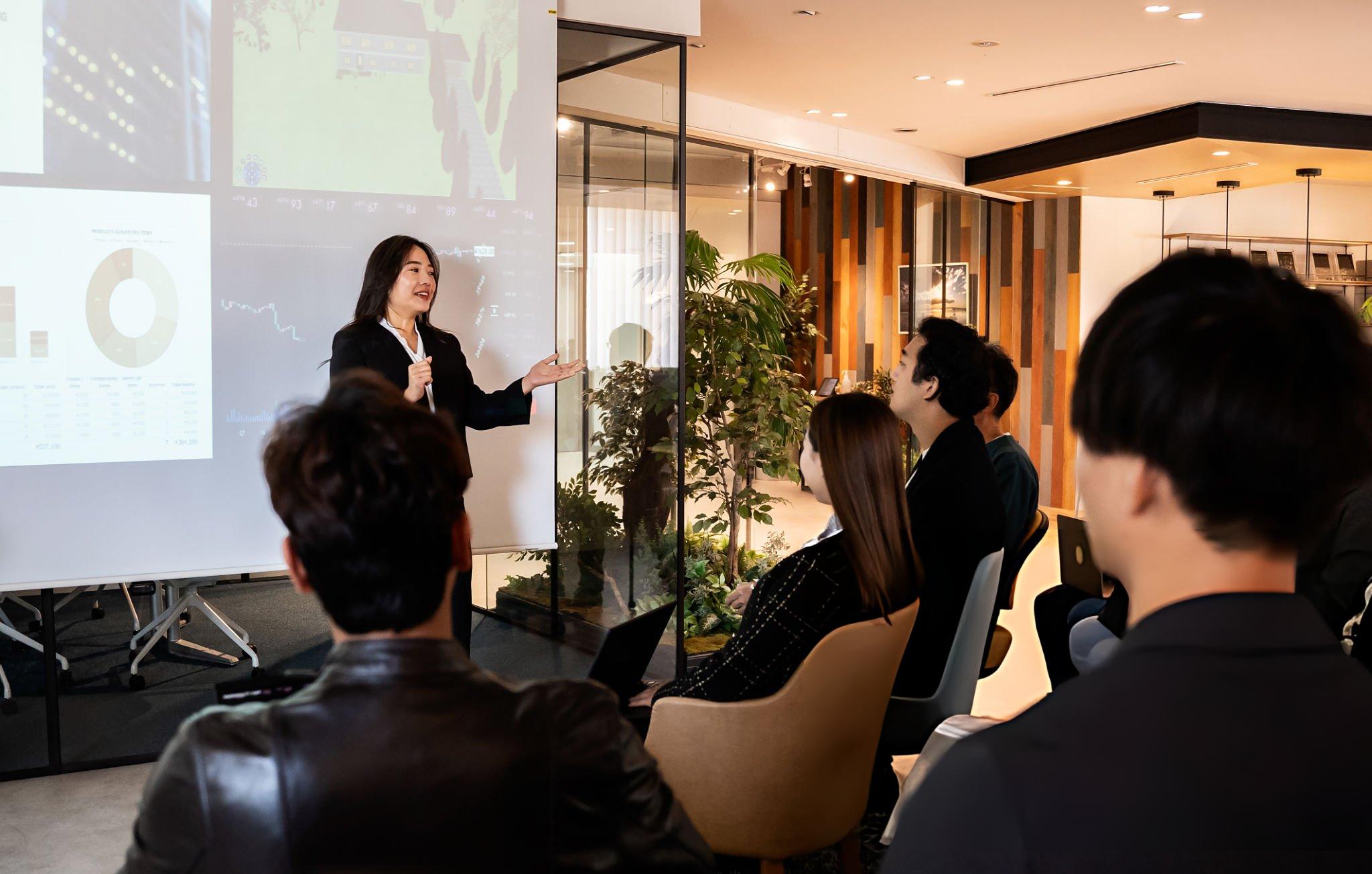 VSCR networking event in Vietnam with clinical researchers, CRCs, and CRAs connecting and sharing insights on clinical trials